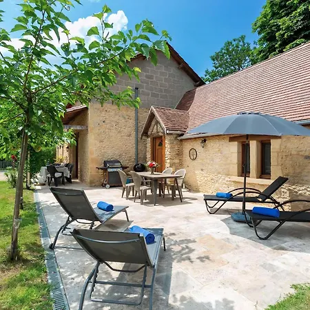 Converted Barn In Dordogne With Garden View