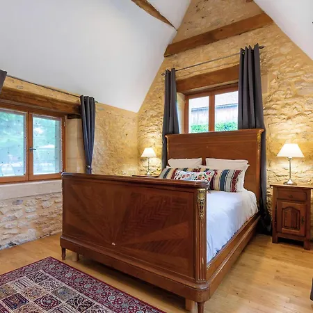 Converted Barn In Dordogne With Garden View * Trémolat