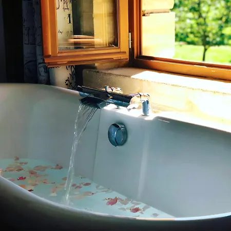Converted Barn In Dordogne With Garden View Prázdninový dům